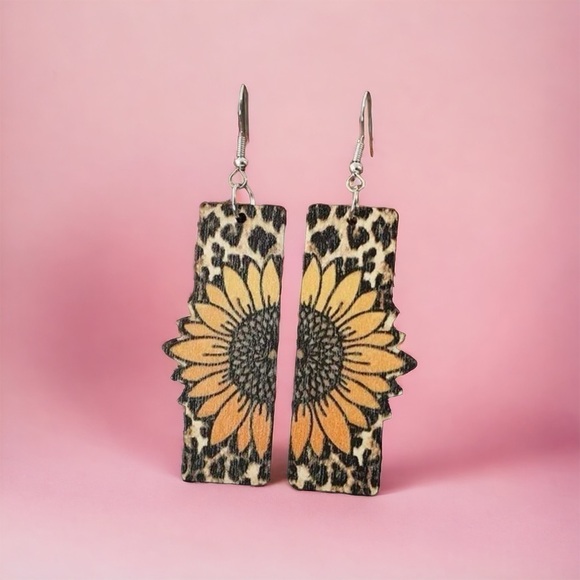 Leopard Print and Sunflower Shaped Wooded Drop Fashion Earrings - Picture 3 of 5